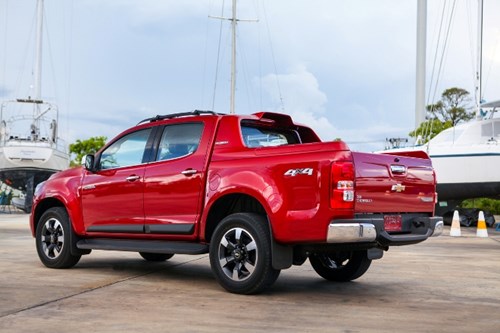 ngam chevrolet colorado ban dac biet high country