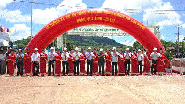 muc phi duong bo qua 2 tram moi tren dia ban gia lai