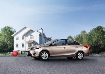 Toyota Việt Nam tiếp tục khuyến mãi Corolla, Vios và Innova