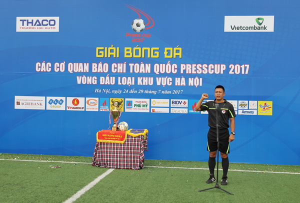 khai mac giai bong da phong trao cac co quan bao chi press cup 2017