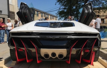 Lamborghini Centenario mui trần 2 triệu USD thứ 2 tại Mỹ