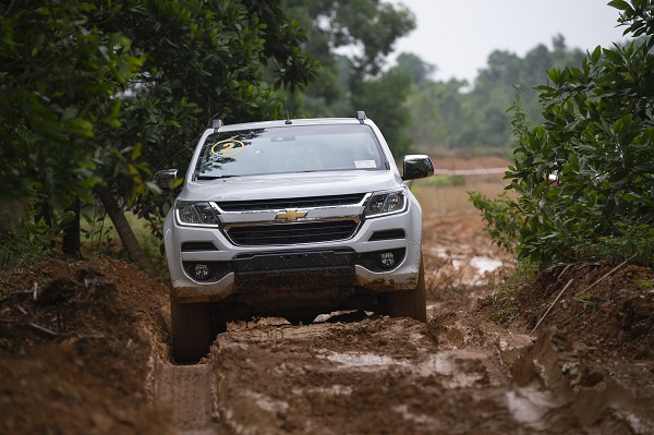 700 khach hang o ha noi va tphcm co co hoi trai nghiem mau chevrolet colorado