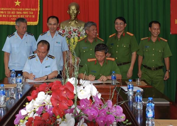 cong an va hai quan ba ria vung tau ky ket phoi hop chong buon lau