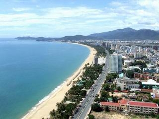 Khách du lịch Nha Trang sẽ được đi xe buýt điện miễn phí