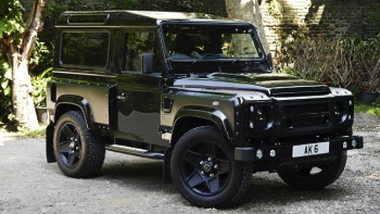 Mãn nhãn với Land Rover Defender “độc” tại triển lãm xe London