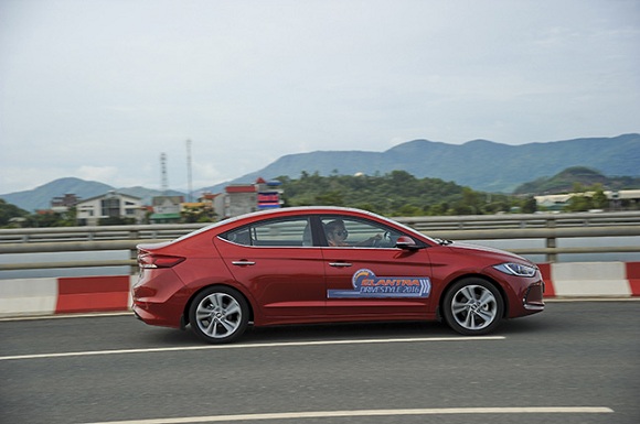 an tuong bat ngo tu trai nghiem hyundai elantra