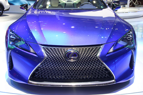 lexus lc500h coupe the thao dau tien ve viet nam