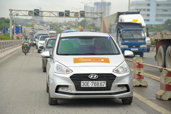 hyundai grand i10 hanh trinh trai nghiem mau xe nho linh hoat tien nghi tieu hao nhien lieu thap