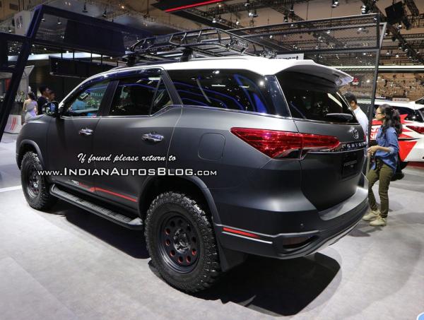 ngam toyota fortuner phien ban trd voi ngoai that hai tong mau la mat