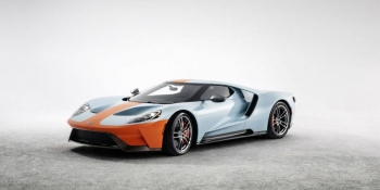 Ngắm Ford GT Heritage Edition phiên bản xanh thiên thanh ấn tượng