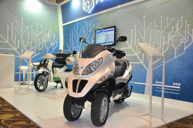 piaggio gioi thieu xe xanh