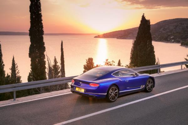 bentley continental gt 2018 vua ra mat co gi dac biet