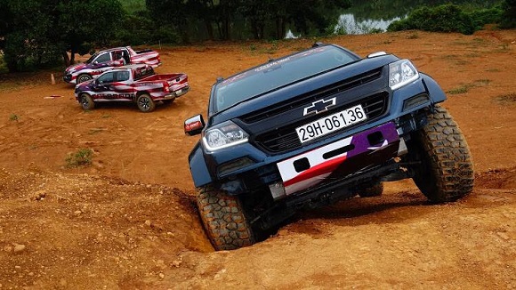 chevrolet colorado chay het minh voi viet nam offroad cup 2017