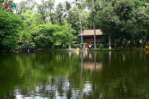 tham khu di tich nha san bac ho o ha noi