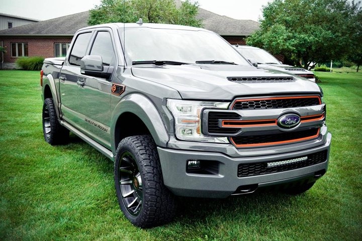 ford f 150 harley davidson da tro lai