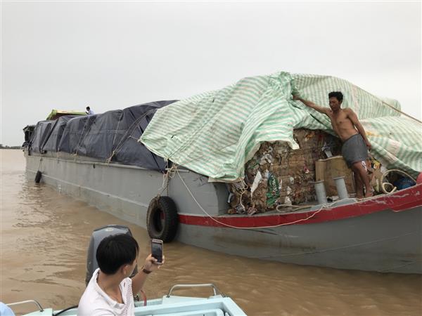 tu 110 cam nhap khau phe lieu qua cua khau duong bo duong sat