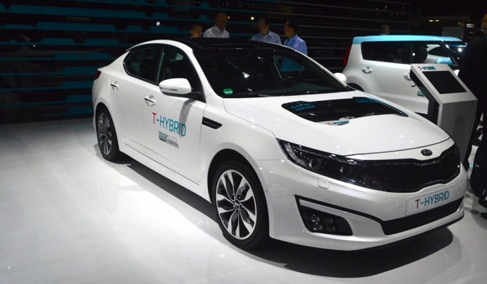 kia ra mat xe sang hybrid sieu nap chuan bi cho tuong lai