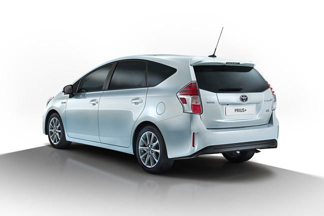 toyota ra mat prius v 2015