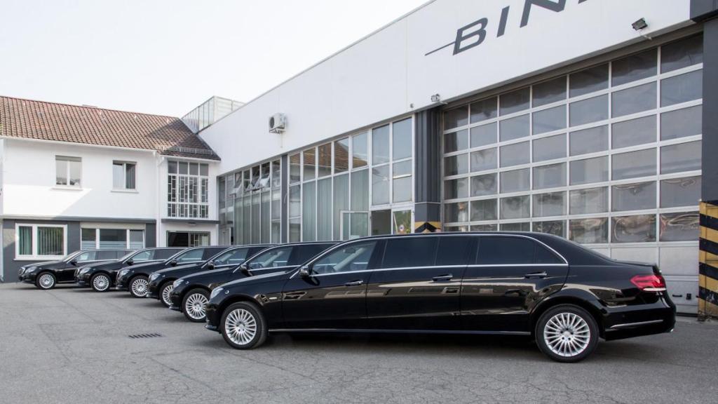 lo dien mercedes benz limousine dai den 6m