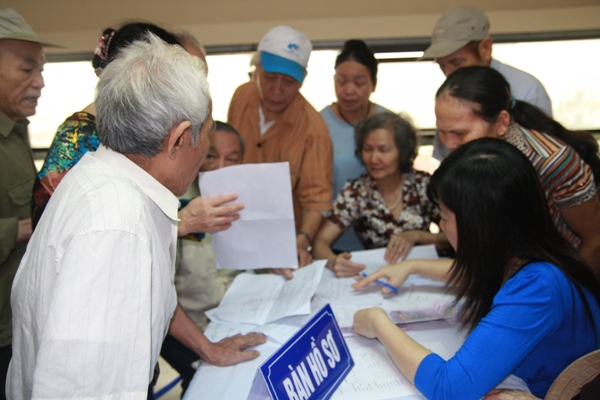 kham mien phi cho benh nhan mac benh phoi man tinh