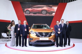 Thăm gian hàng của Nissan tại Triển lãm ô tô Việt Nam