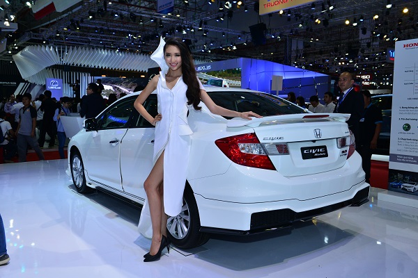 honda mang gi den trien lam o to viet nam 2015