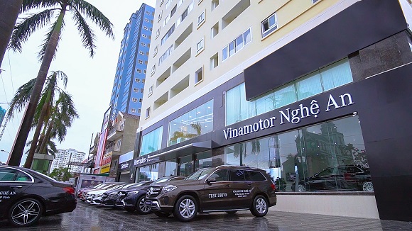 mercedes benz viet nam ra mat dai ly tai nghe an