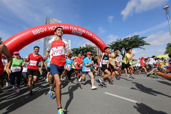 khoi dong su kien chay bo gay quy tu thien fun run tai ha noi