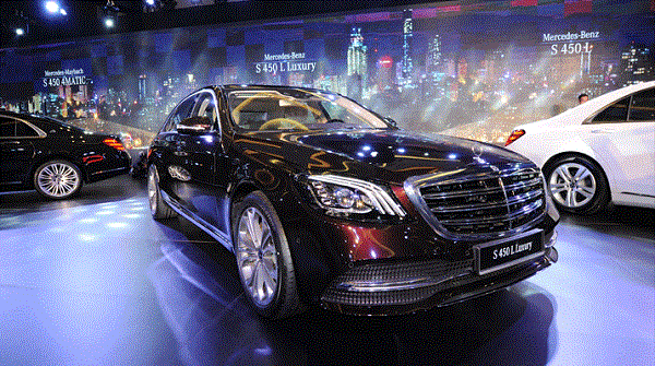 trai nghiem s class va mercedes maybach nhung bat ngo tu bieu tuong xe sang