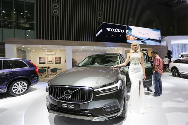 ngam chuyen co mat dat cua volvo