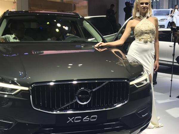 ngam chuyen co mat dat cua volvo