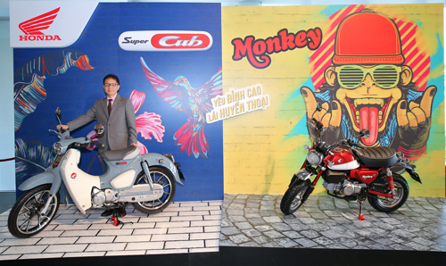 huyen thoai cua honda chiec super cub va monkey tro lai viet nam voi gia 85 trieu