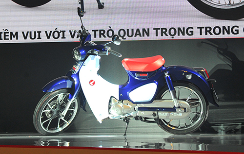 huyen thoai cua honda chiec super cub va monkey tro lai viet nam voi gia 85 trieu