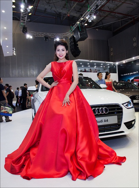 vietnam motor show nhon nhip cac ngoi sao noi tieng