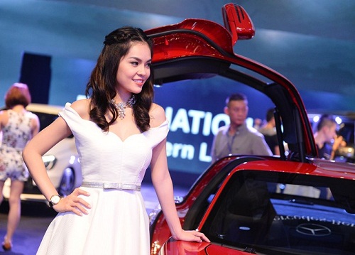 vietnam motor show nhon nhip cac ngoi sao noi tieng