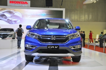 Honda CR-V 2015 có giá từ 1,008 tỷ