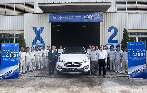 hyundai thanh cong xuat xuong chiec santafe thu 4000