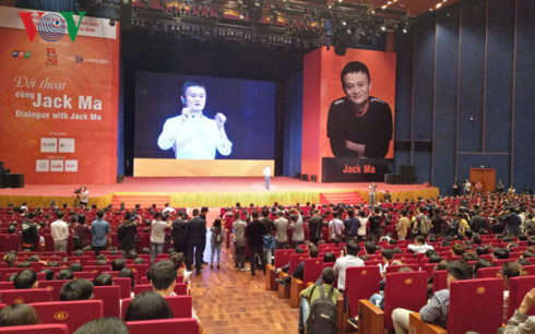 jack ma truyen lua khoi nghiep cho gioi tre viet nam