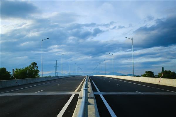 nghi van ban thau cao toc da nang quang ngai thu truong bo giao thong noi gi