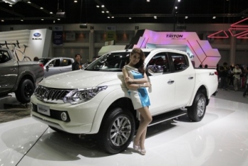 Mitsubishi Triton 2015 chính thức ra mắt tại Thái Lan