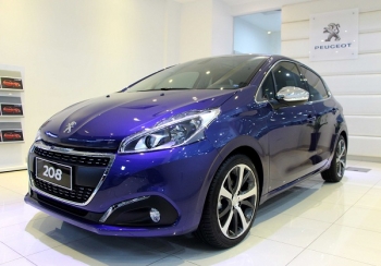 Ra mắt Peugeot 208 phiên bản mới