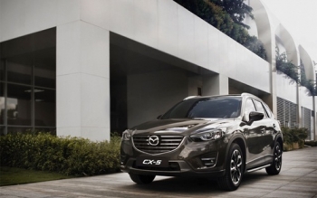 CX-5: Xe đa dụng 5 chỗ hút khách dịp cuối năm