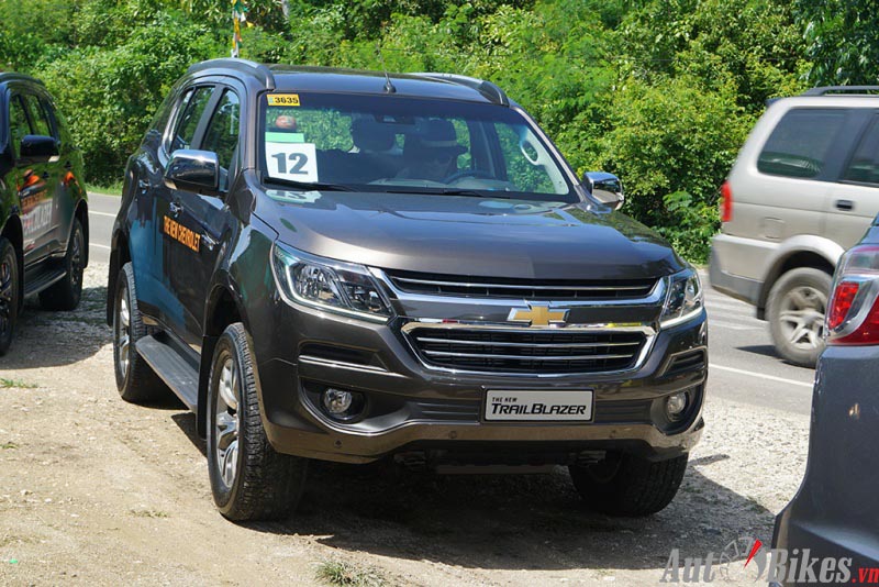 kham pha chevrolet trailblazer 2017 sap ve viet nam