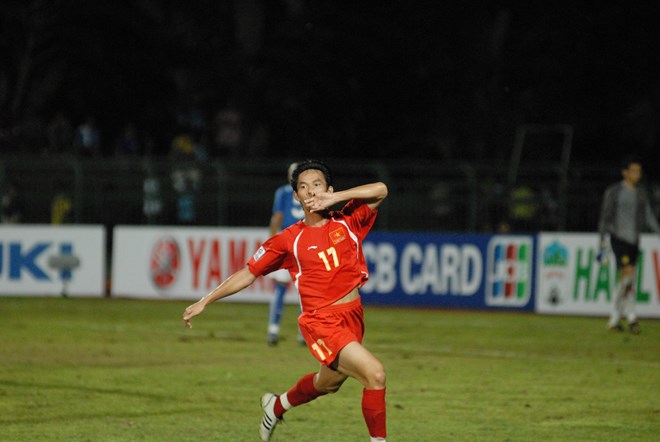 nhin lai 4 tran quotkinh dienquot giua viet nam va malaysia tai aff cup