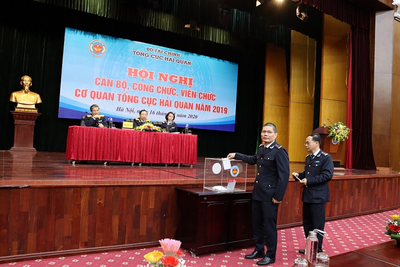 nganh hai quan no luc tao thuan loi toi da cho hoat dong thuong mai