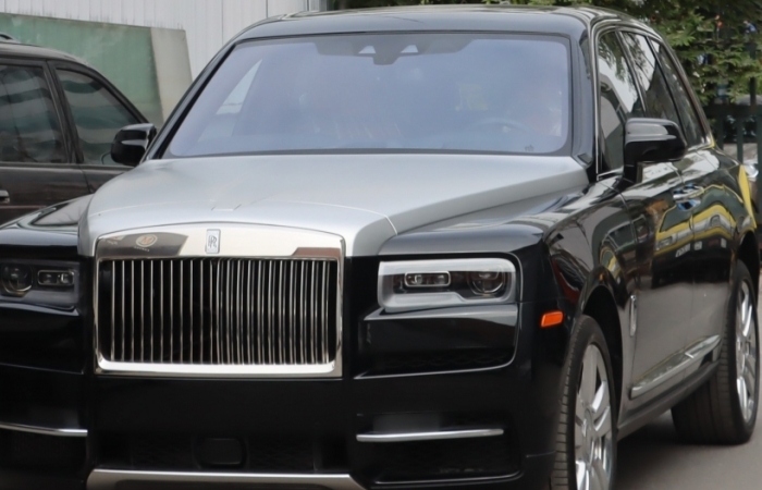 Chiêm ngưỡng siêu xe ROLL ROYCE Cullinan 40 tỷ ở Hà Nội