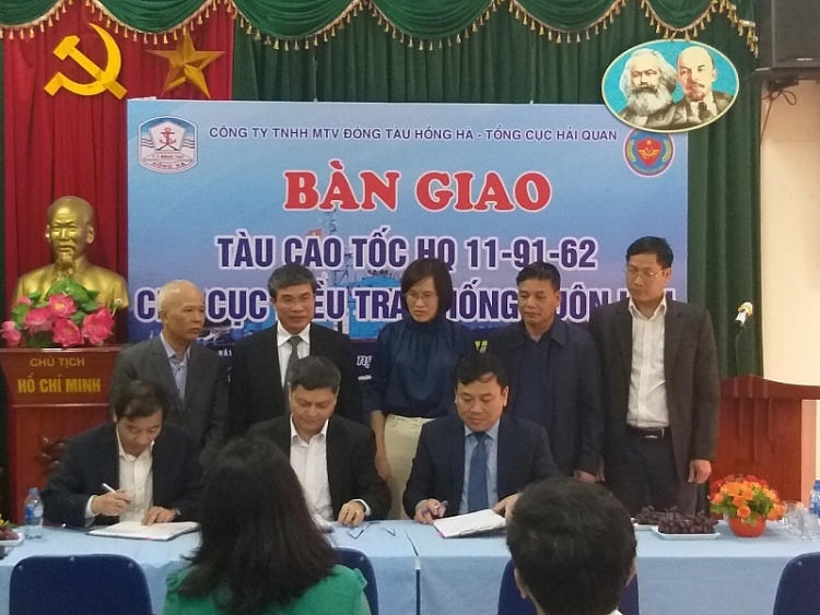 hai quan hoan thanh trang bi 6 tau cao toc