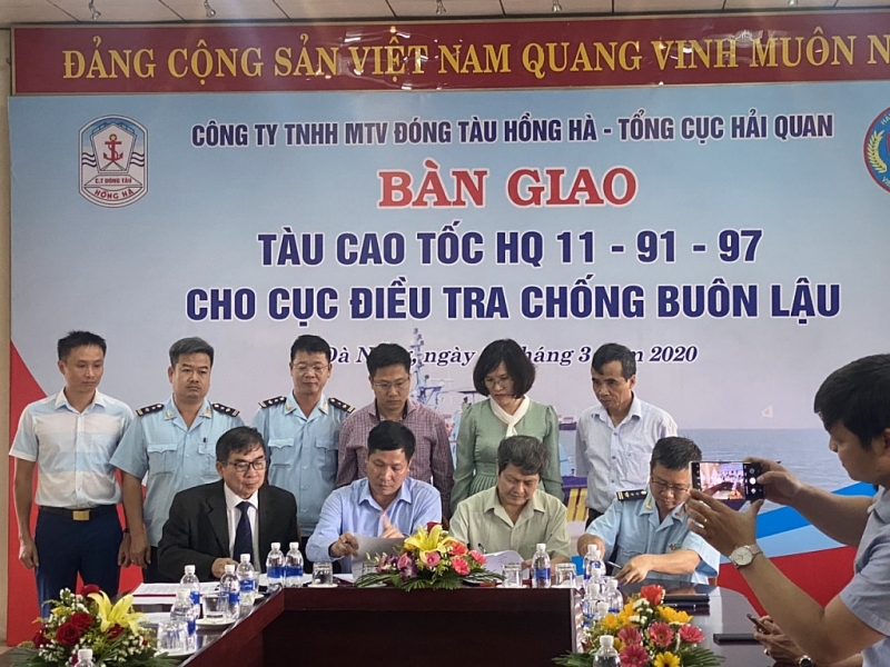 trang bi tau tuan tra hien dai cho luc luong chong buon lau hai quan