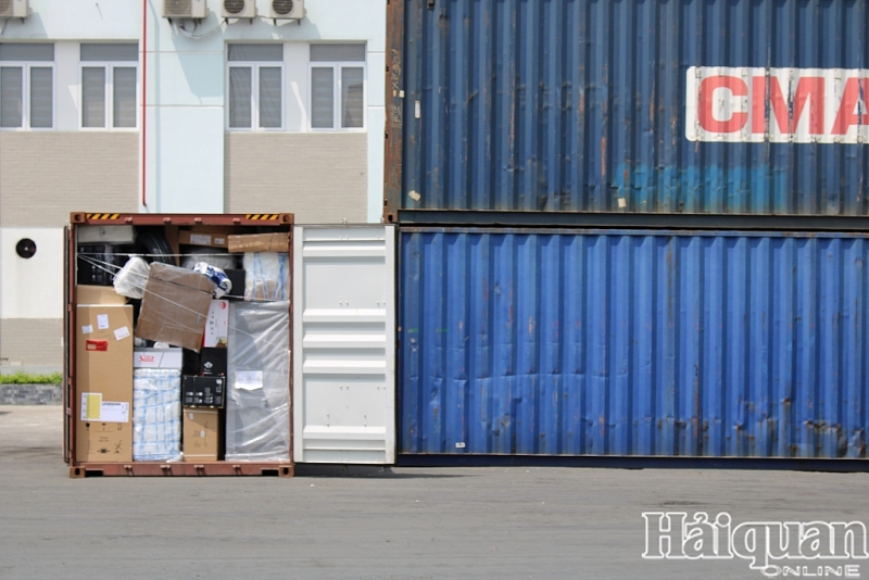 kham xet container tu lanh hang gia dung ve tu duc bi bo roi o cang hai phong