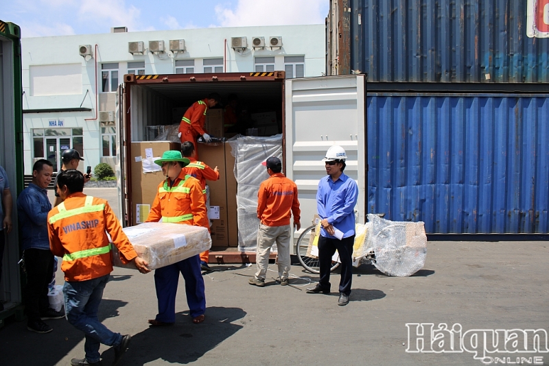 kham xet container tu lanh hang gia dung ve tu duc bi bo roi o cang hai phong